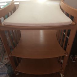 Stokke Changing Table !! 