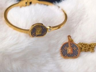 Fashion bracelet