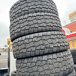 Vendo 285/75/R17 Toyo Las 4 Llantas Por $230