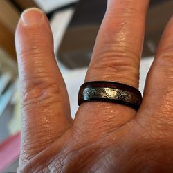 Men’s Tungsten Carbide Wedding Ring