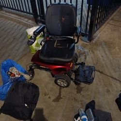 "Selling a Jazzy Elite ES power wheelchair. It is in [Condition, e.g., great/excellent/good] condition and has been well-maintained.
Features:
[Exampl