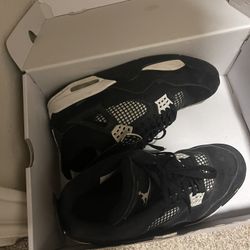 Jordan 4