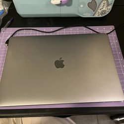 MacBook Pro 15 A1707