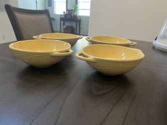 Set 4 Brand New Bowls