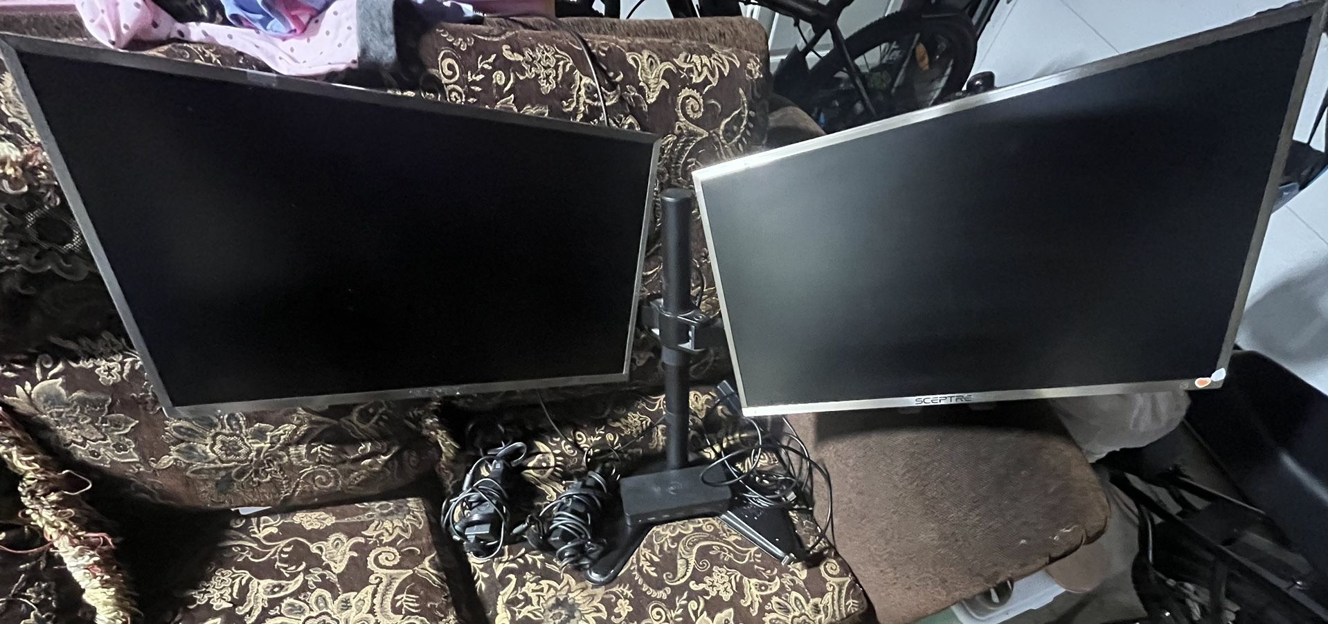 2 Screen Sceptre Monitor With Accessories