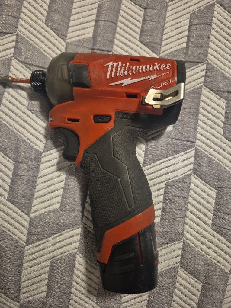 Milwaukee Surge 1/4 Hex Hydraulic Driver 3 Speeds, Brushless