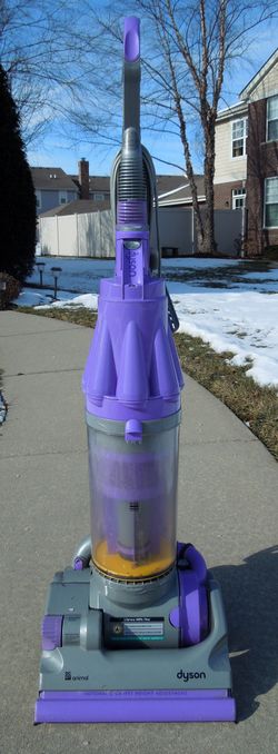 Dyson DC07 vacuum cleaner, great condition, thorougly cleaned.