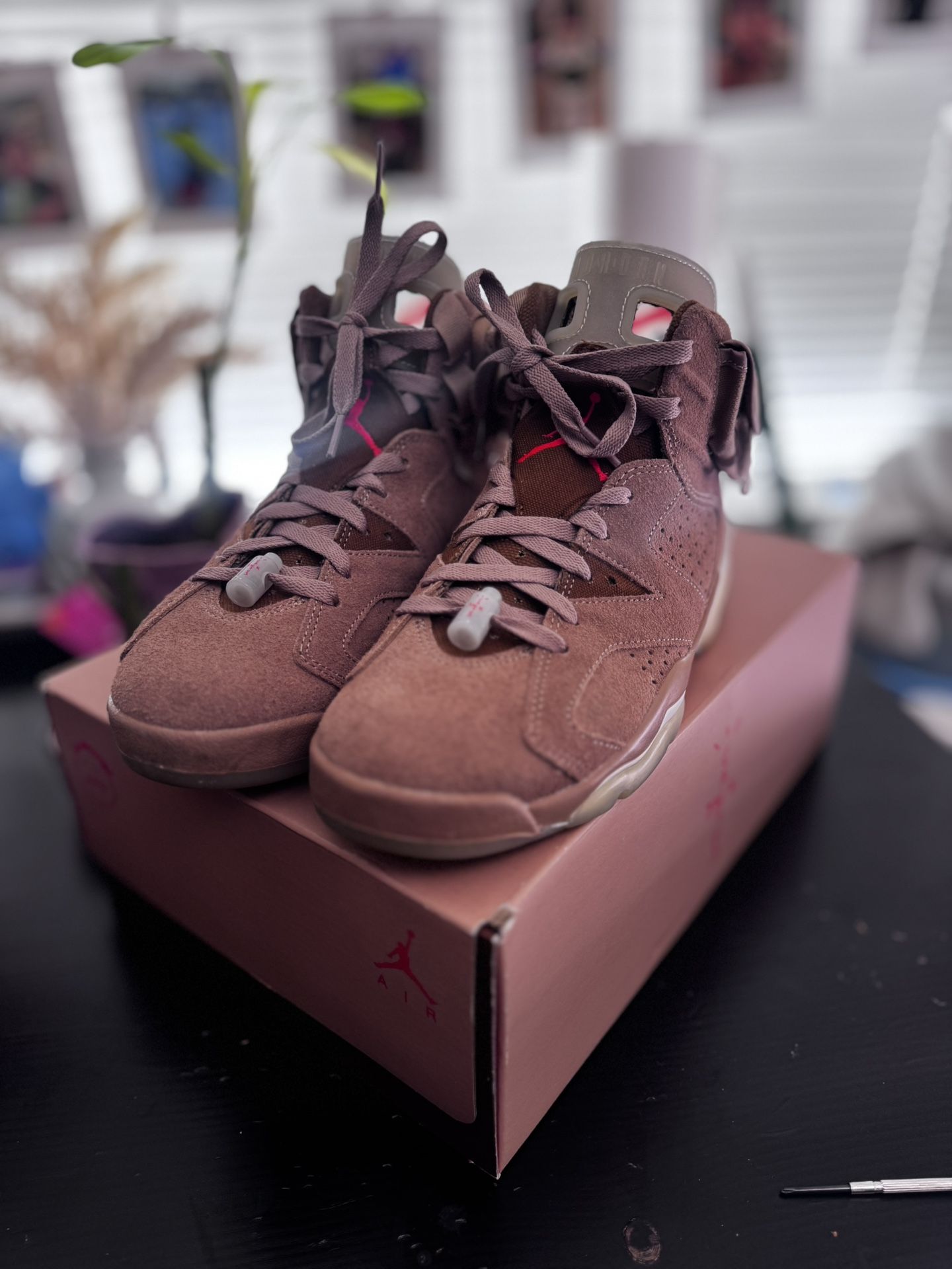 British Khaki TS Jordan 6