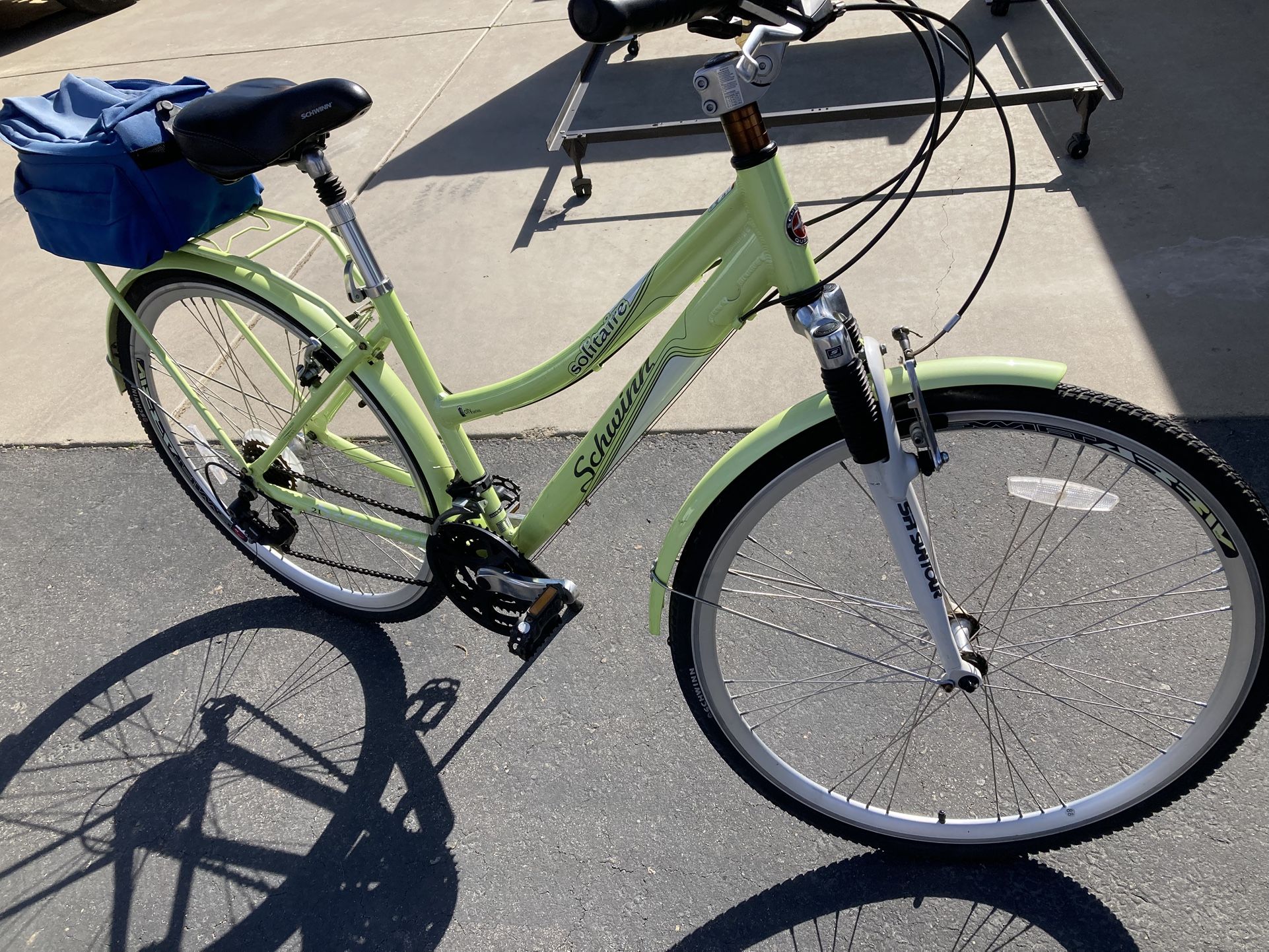 Schwinn 21’ Girls Bike