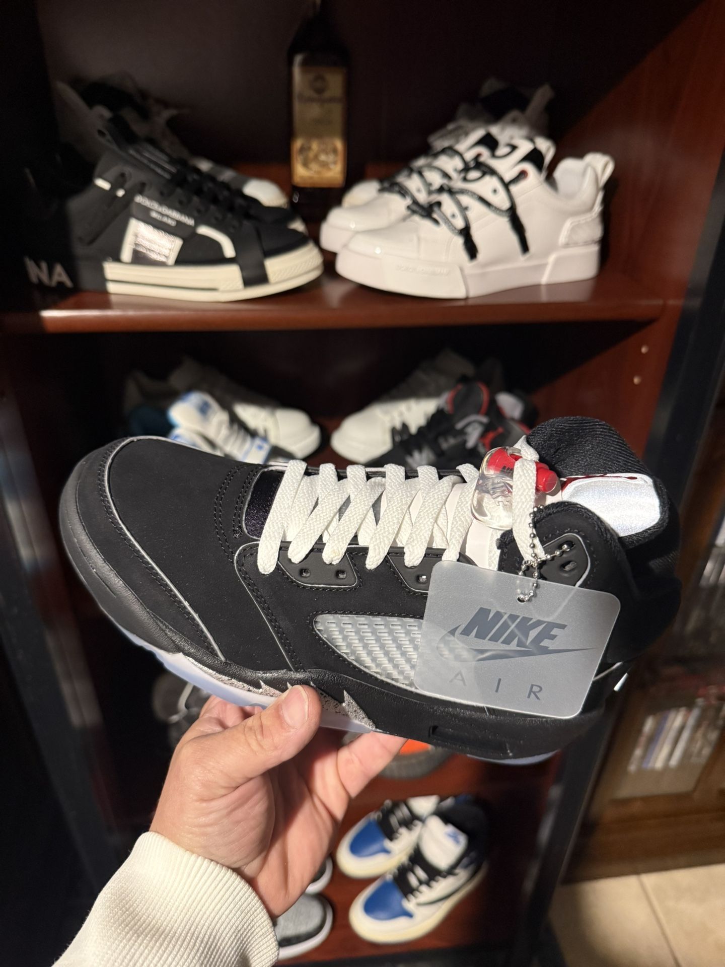 Jordan 5 metallic Size 6.5 ( trades ) 