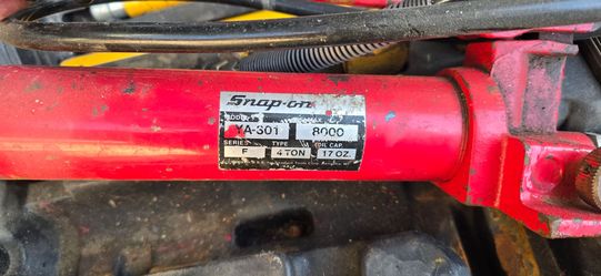 Snap-on YA-301 4-Ton Hydraulic Jack