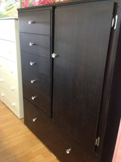 Expresso baby wardrobe