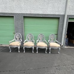 GORGEOUS  DINING TABLE 4chairs