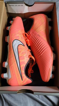 Nike Phantom Venom Elite FG Soccer Cleats