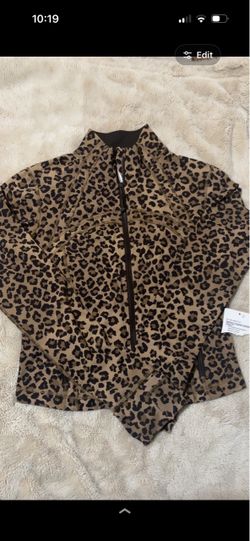 Lululemon jacket 🐆