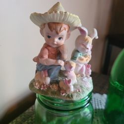 Easter figurine