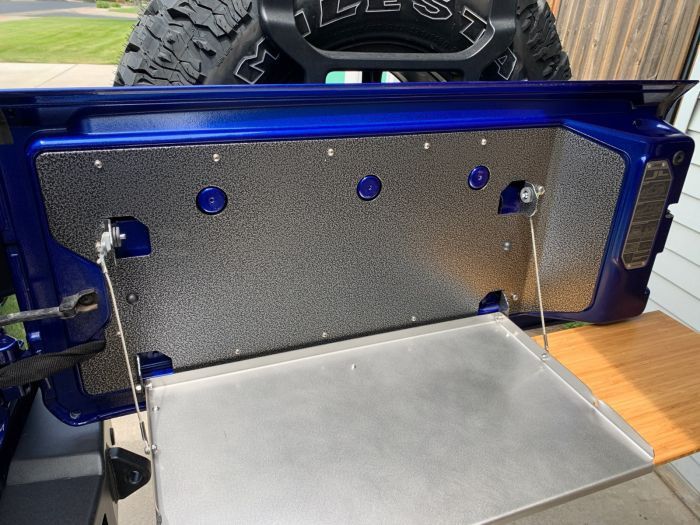OUTBACK ADVENTURE PRODUCTS TRAILGATER WITH SANALITE (HDPE) CUTTING BOARD - 2007-2018 JEEP WRANGLER JK JKU