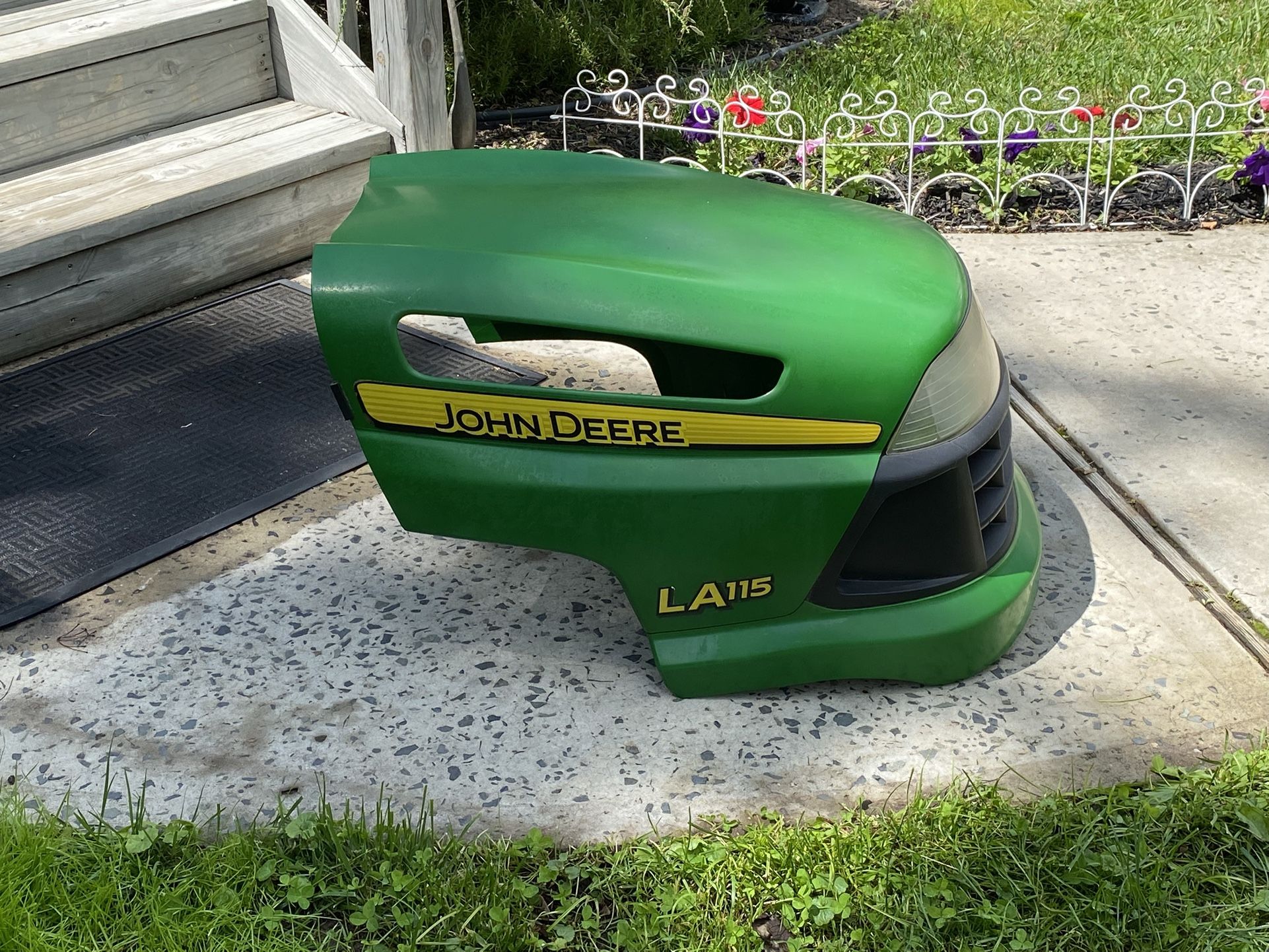 John Deere LA115 & others Tractor hood