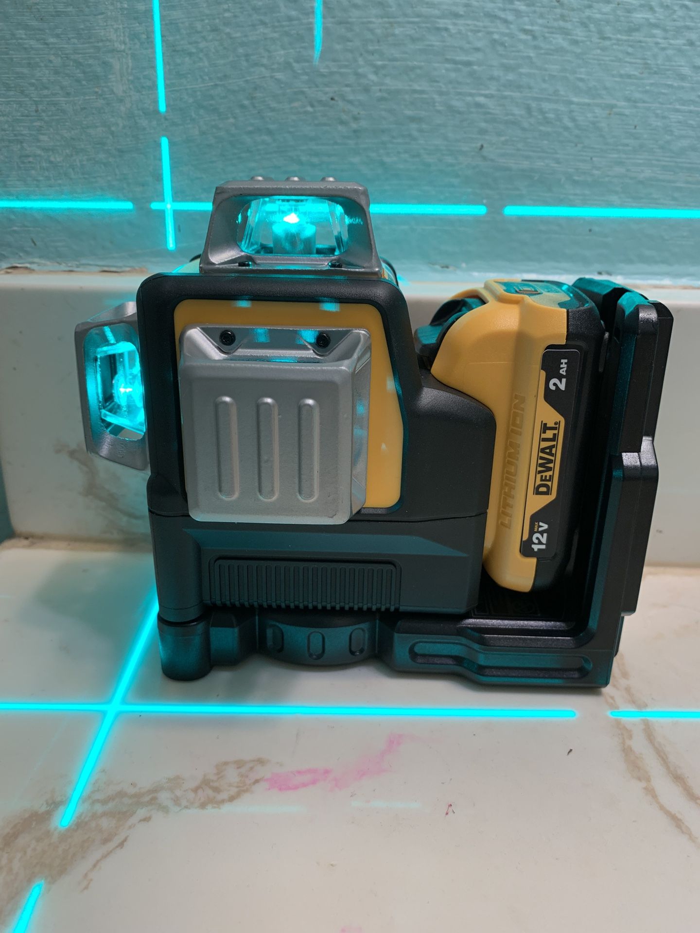 Quality, self leveling laser