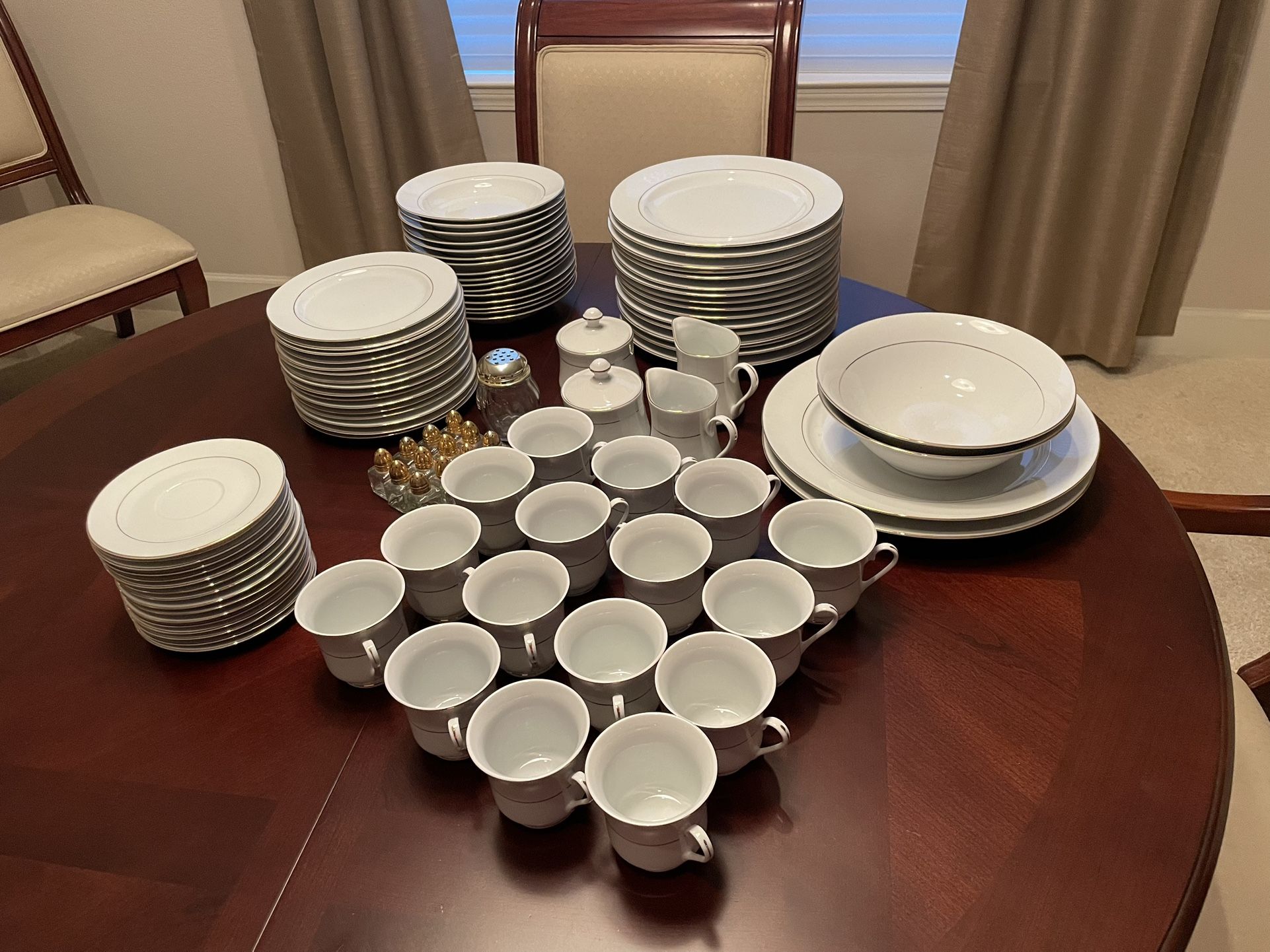 S.H.I. Golden Reflections China