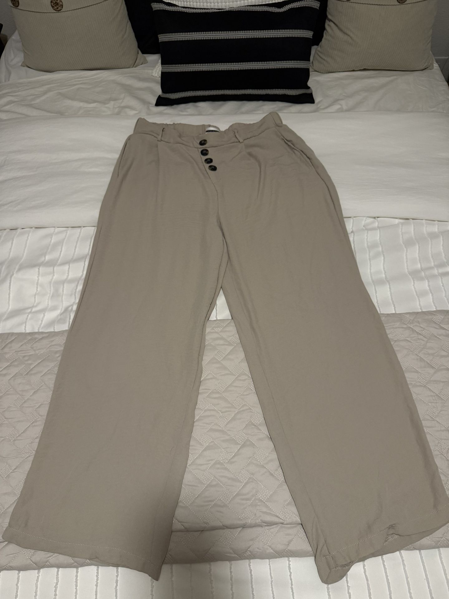 Womens Size 14 Dress pants- Like new