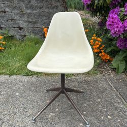Vintage Shell Chair