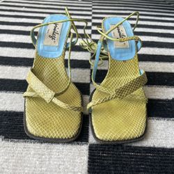 vintage privilege heels 
