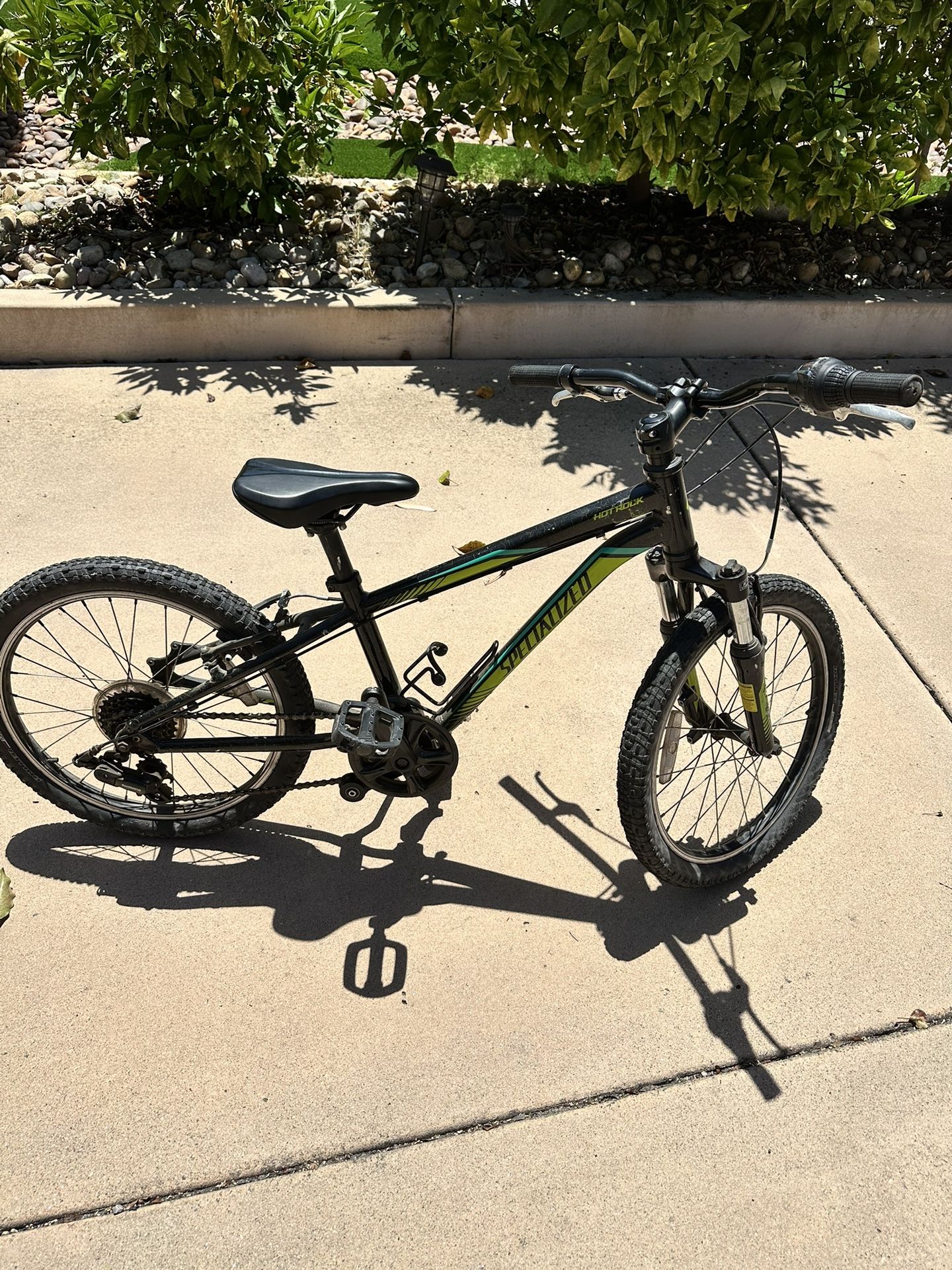 Specialized Hotrock 20” Youth Mountain Bike