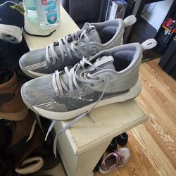 Womens Gymshoes Great Condition Size 6.5