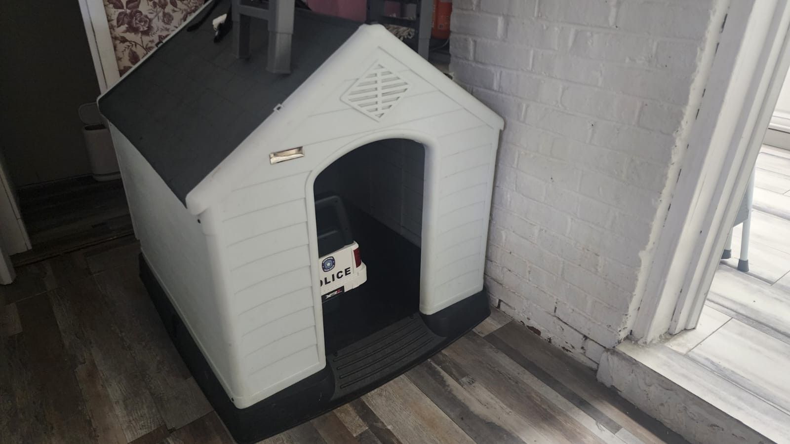 Waterproof Plastic Dog HouseGray, 42''L*38''W*39''H