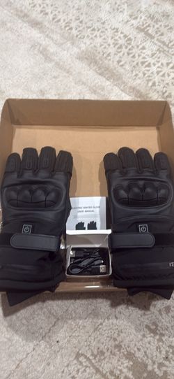 Heated glove’s