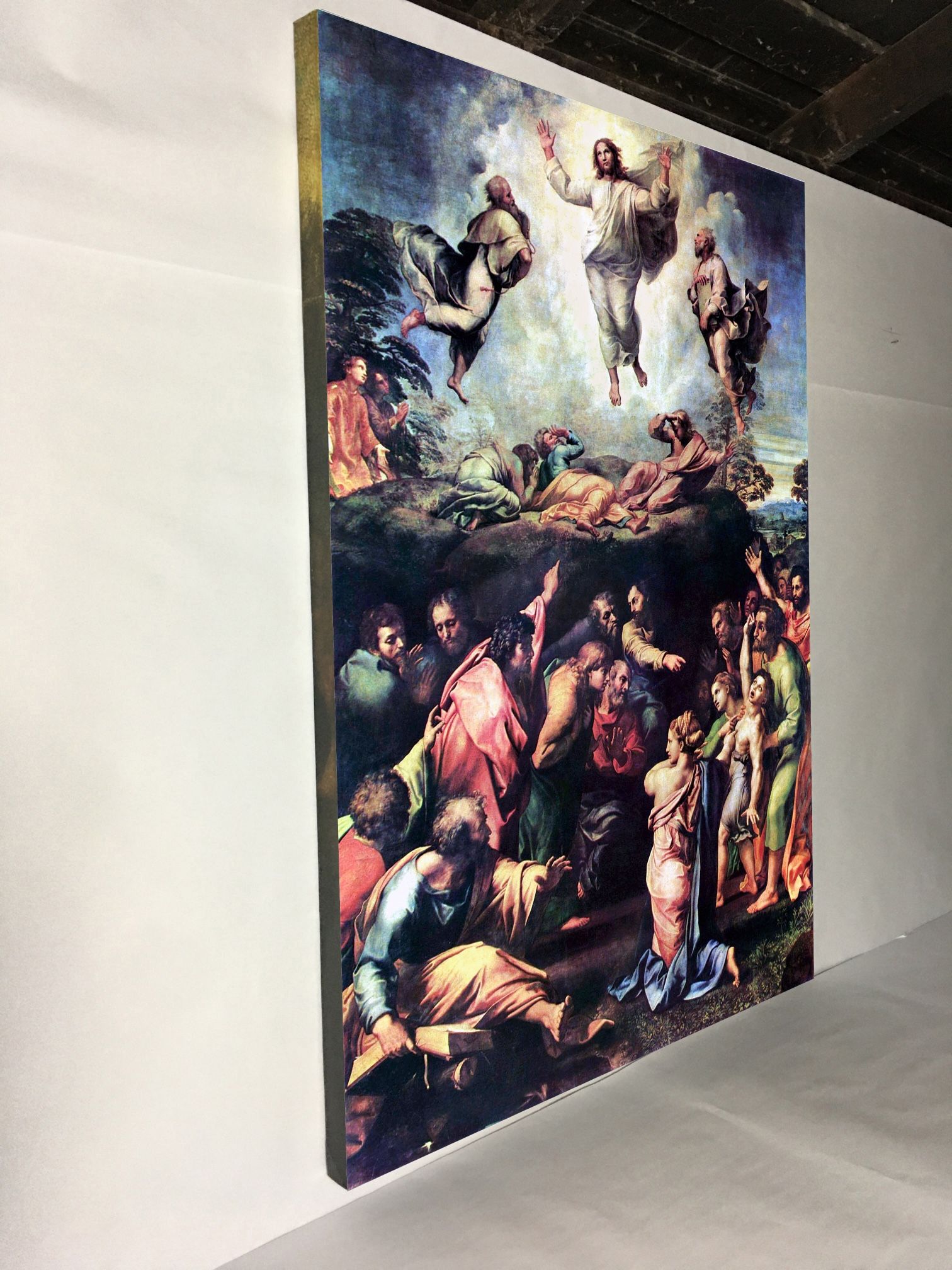 Canvas wall decoration 30”x42”. Brand new we can make it in different sizes from 4.5”x4.5” to 30”x66” Wood frame and sprayed with glossy clear coat