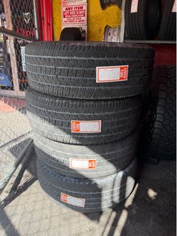 4 Used showroom 265/60/18 Good Year Wrangler