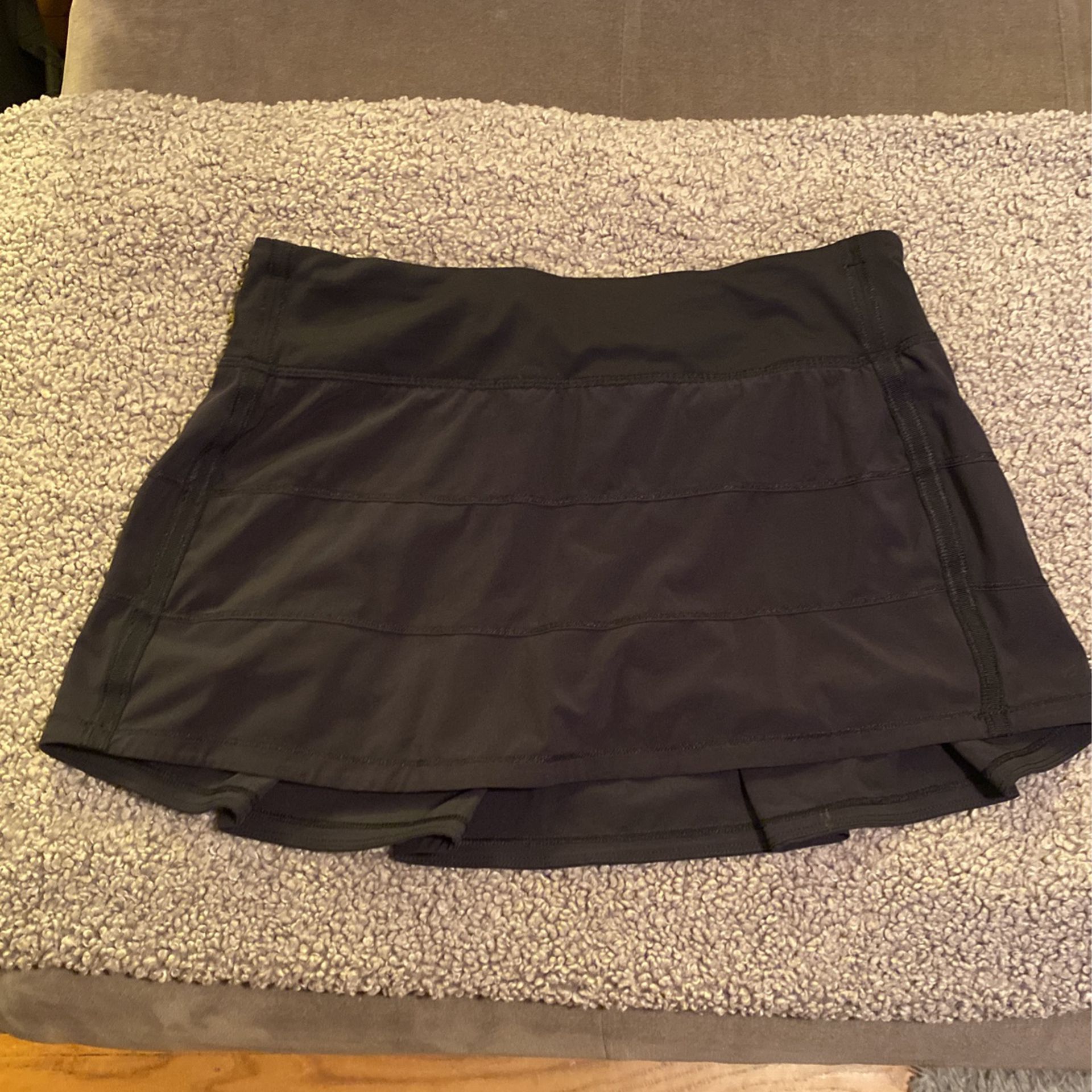 Lululemon Black Skirt  Size 6