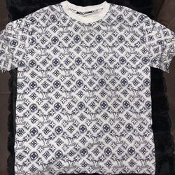 Louis Vuitton T Shirt Large