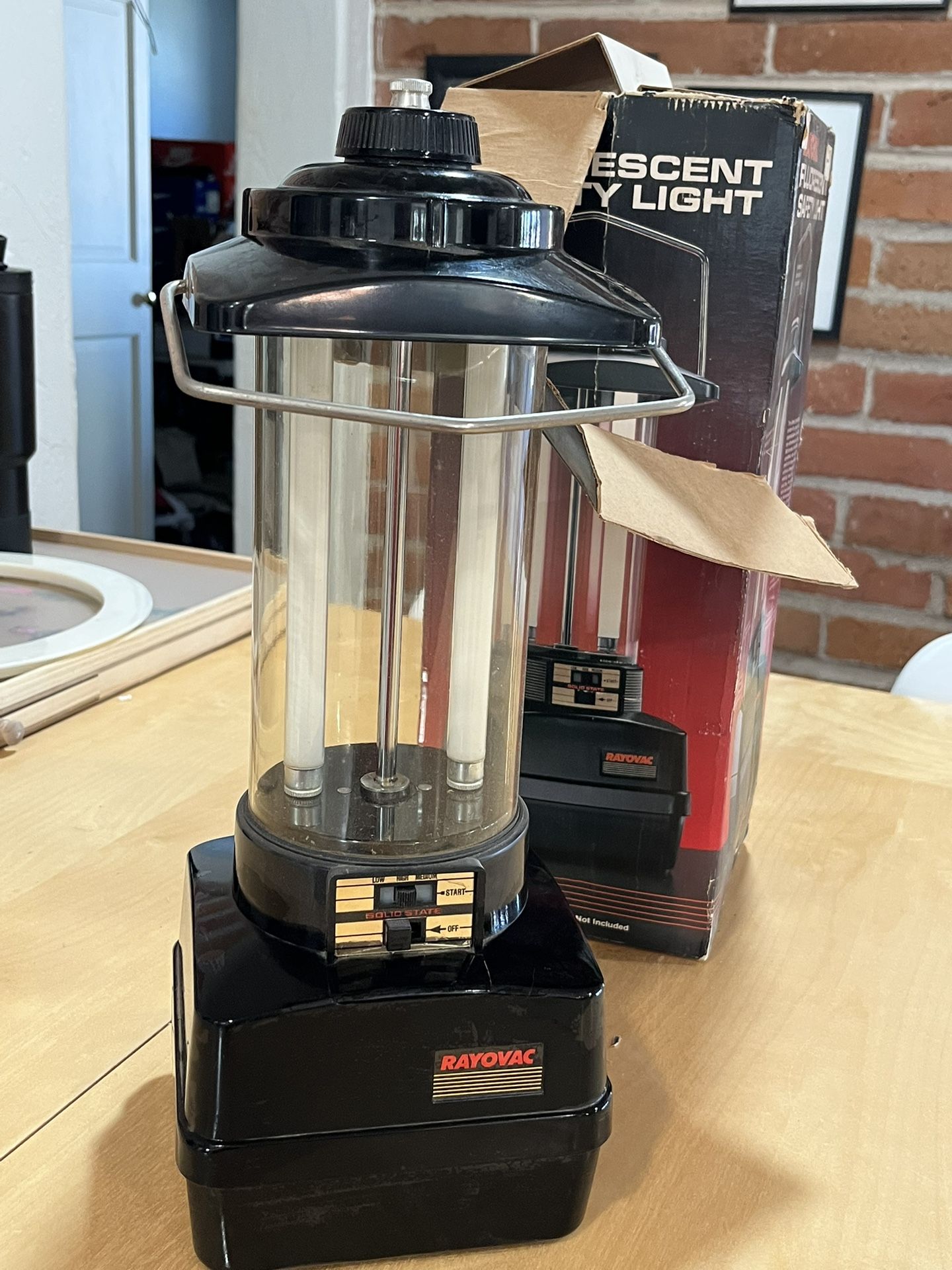 Vintage Rayovac Battery Powered Fluorescent Lantern Light