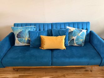 Couch set that turns into bed