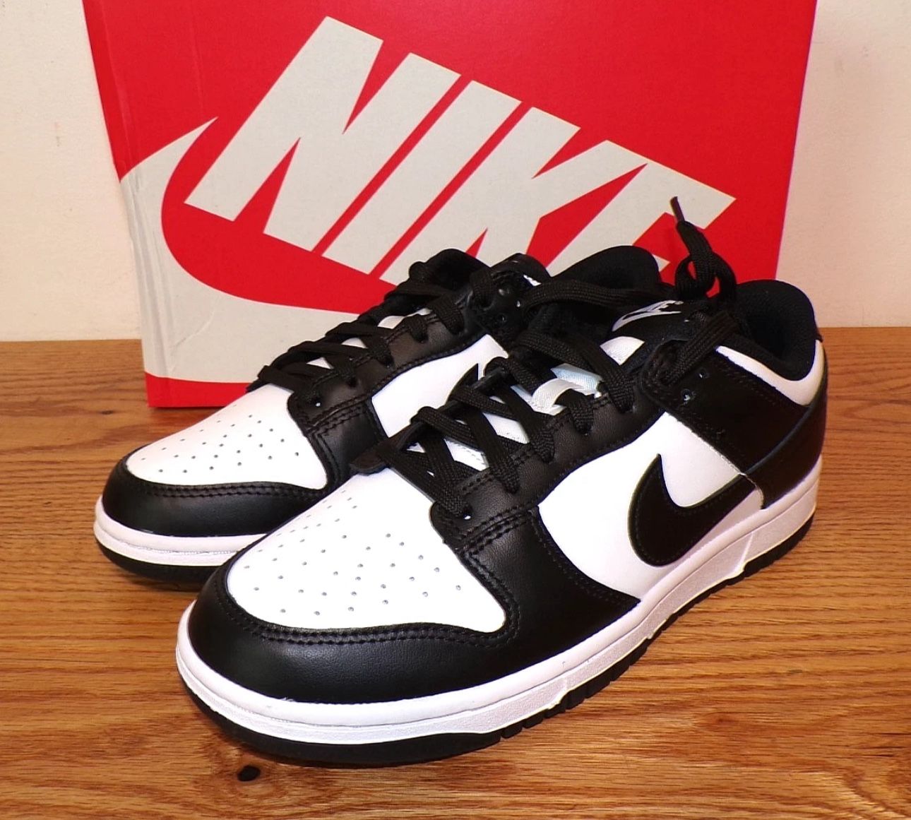 W Nike Dunk Low Panda Black White - Women's size 6-9