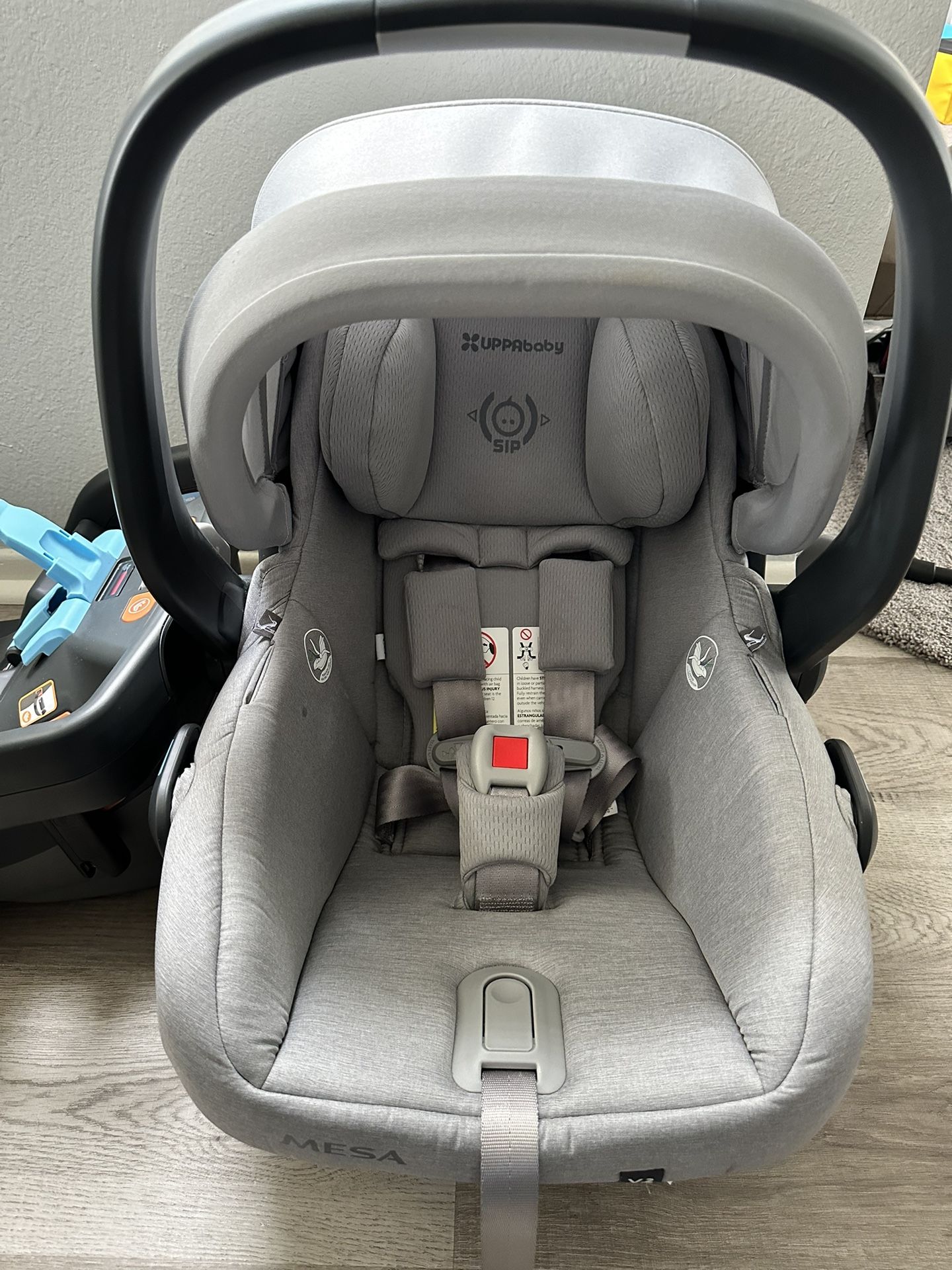 UppaBaby Mesa Infant Car Seat Like New