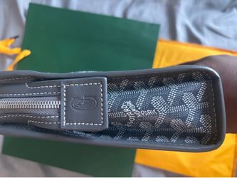 Grey Goyard bag