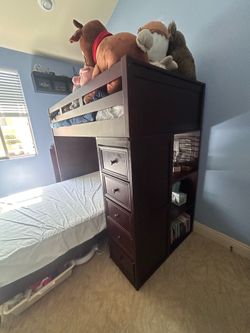 Bunk Bed & Mattresses- storage galore!