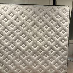 Luxe Midnight, King, Cover: GlacioTex Cooling Cover, Top Layer: Original Layer Like New, Perfect Condition