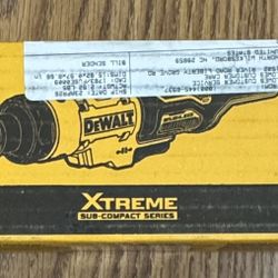 XTREME 12-volt Max Variable Speed Brushless 3/8-in Drive Cordless Ratchet Wrench