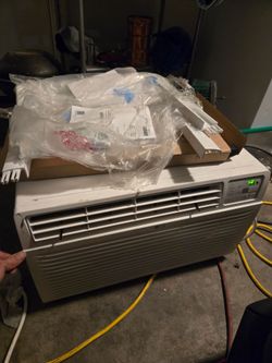 LG Wall Air Conditioner Unit