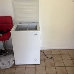 Attic King Deep Freezer