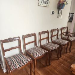 5 Dining Chairs 