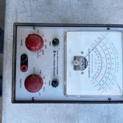 Transistorized Meter DeVry Institute of Technology Bell & Howell