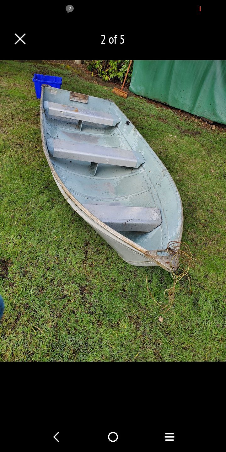 Aluminum boat with trailer