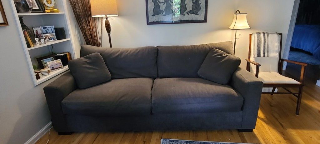 Couch / Sofa