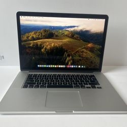 MacBook Pro ( Retina, 15-inch , 2015 ) Intel Core I7 , Memory 16 GB Ram , Storage 500 SSD, Comes With Charger 